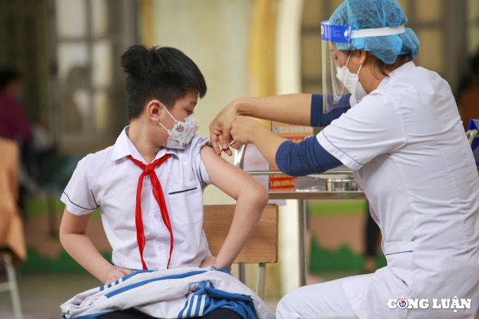 ha noi co them 104000 lieu vac xin moderna de tiem cho tre tu 5 den duoi 12 tuoi hinh 1
