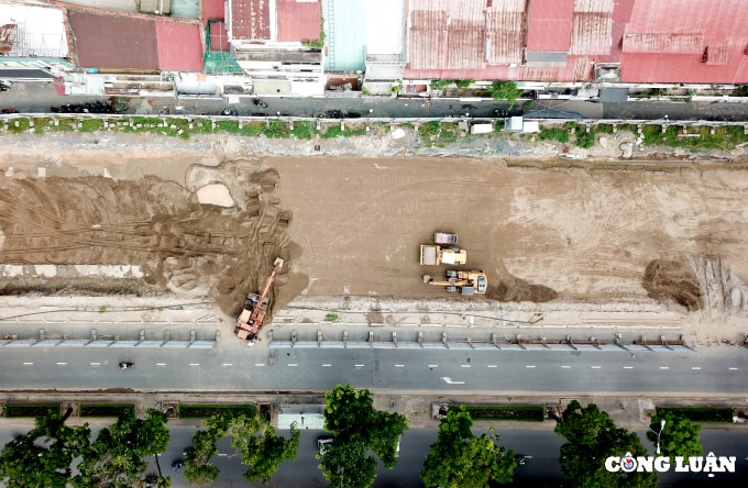 bon giai doan ban giao mat duong le loi cua tuyen metro so 1 ben thanh  suoi tien hinh 11