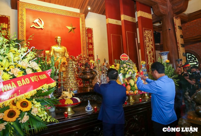 hoi nha bao viet nam to chuc ve nguon tai di tich lich su atk dinh hoa thai nguyen hinh 2