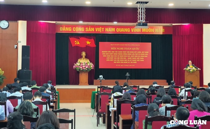bao chi xuat ban la mot linh vuc quan trong trong cong tac tu tuong thong tin tuyen truyen hinh 2