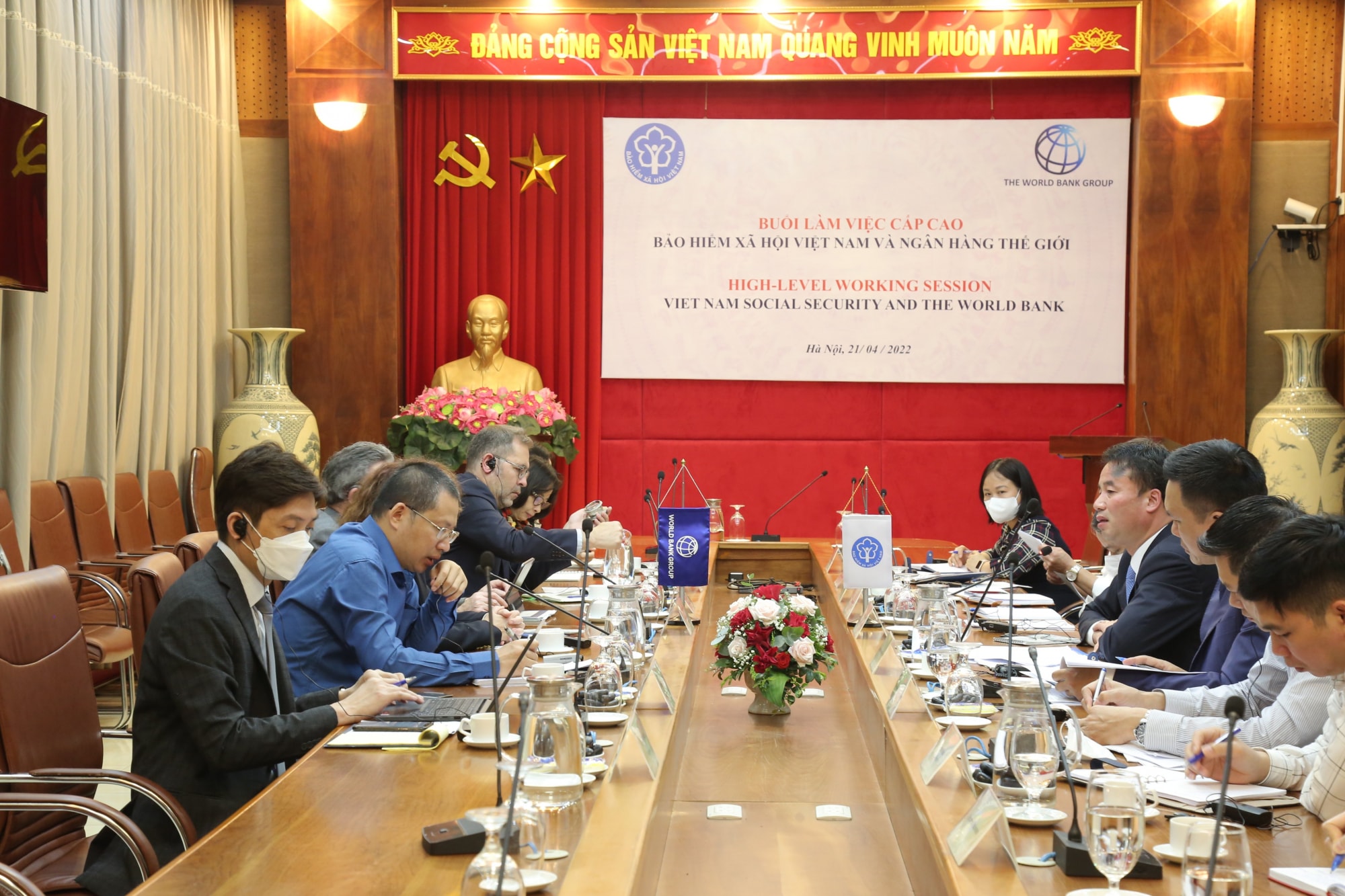 bhxh viet nam va ngan hang the gioi tang cuong hop tac trong linh vuc bhxh bhyt hinh 2