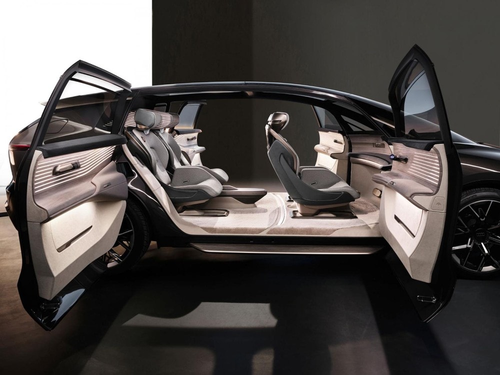 audi urbansphere concept co than dai hon ca cadillac escalade sac 10 phut di duoc 300km hinh 4