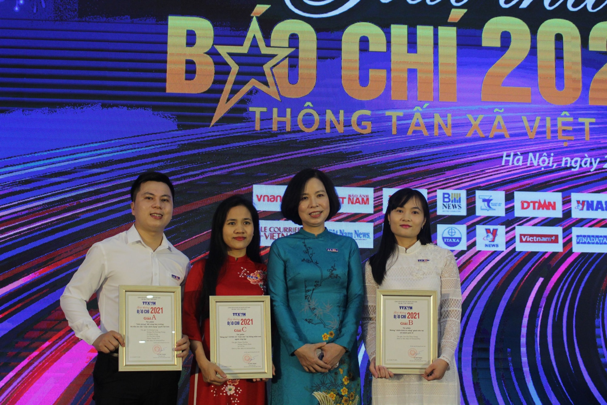 giai thuong bao chi ttxvn nam 2021 nhieu tac pham mang hoi tho cuoc song co gia tri thong tin cao hinh 2