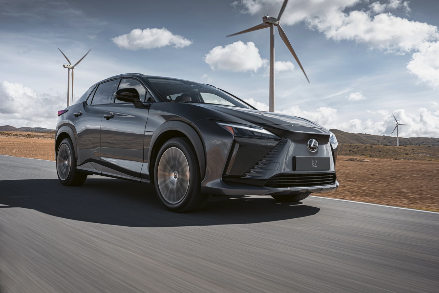 xe dien lexus rz 450e chinh thuc ra mat so huu suc manh 309 ma luc hinh 1