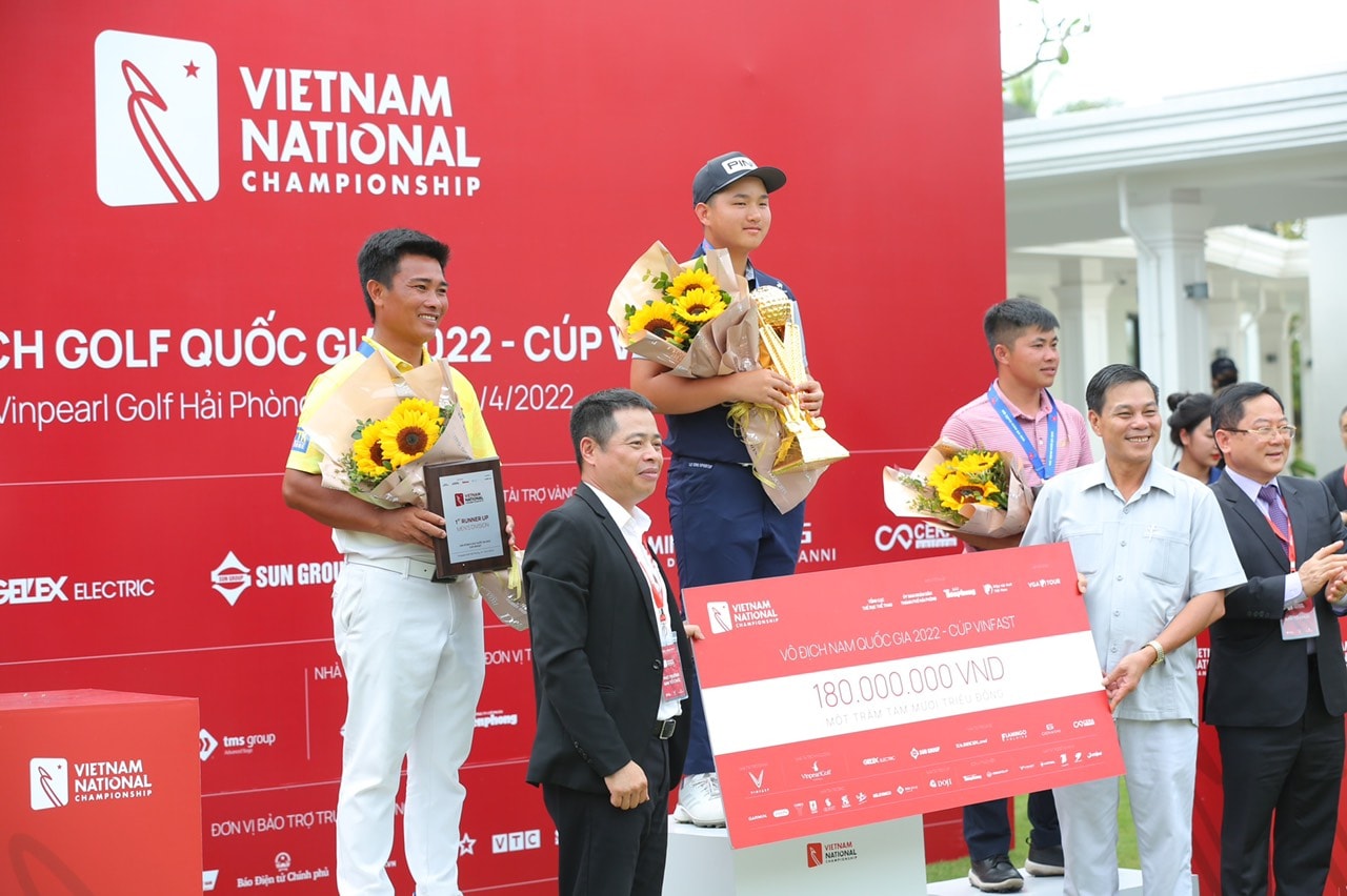 khue minh va anh minh vo dich giai vo dich golf quoc gia 2022 hinh 5
