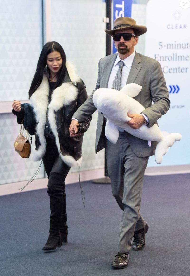 tai tu nicolas cage sap co con gai voi nguoi vo thu nam hinh 3