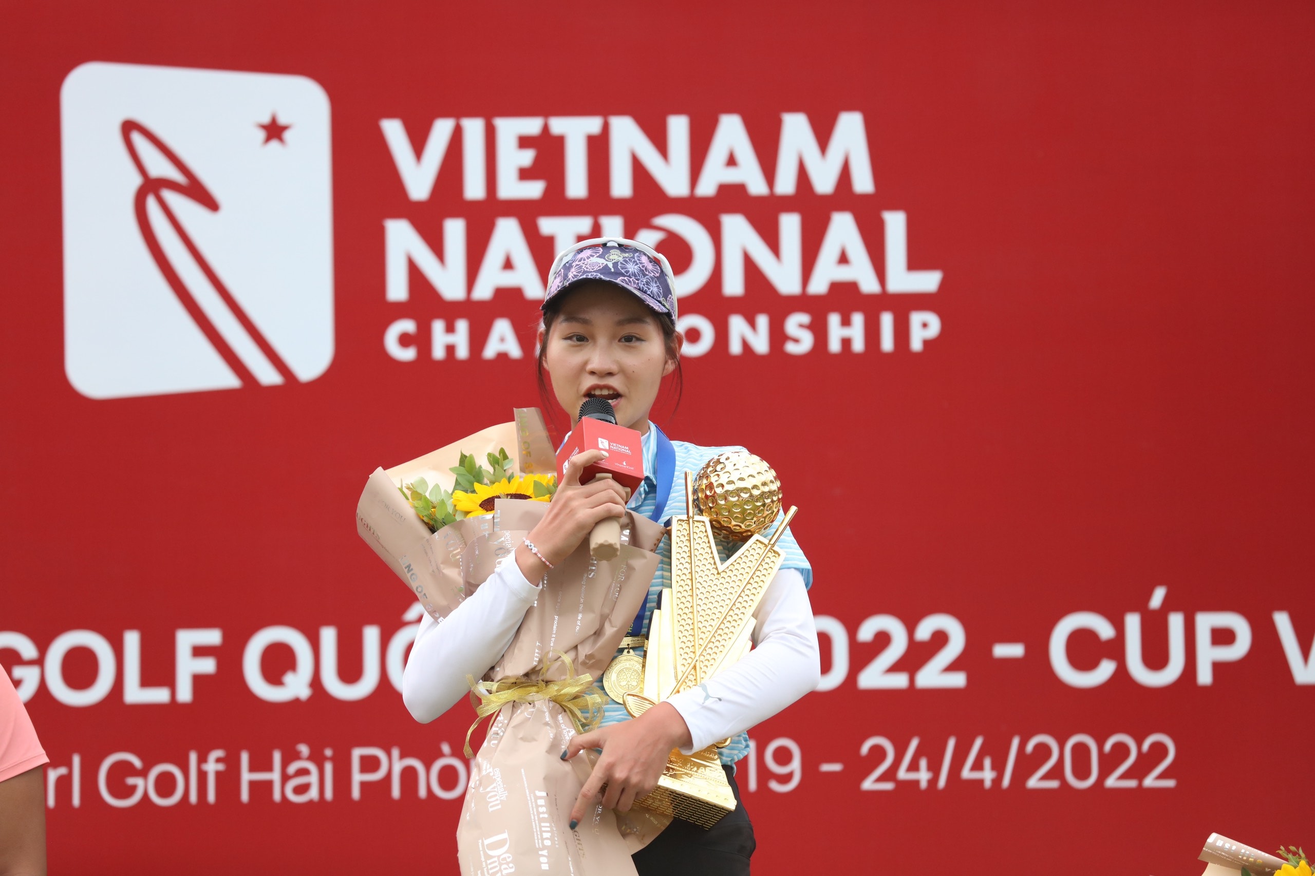 khue minh va anh minh vo dich giai vo dich golf quoc gia 2022 hinh 1