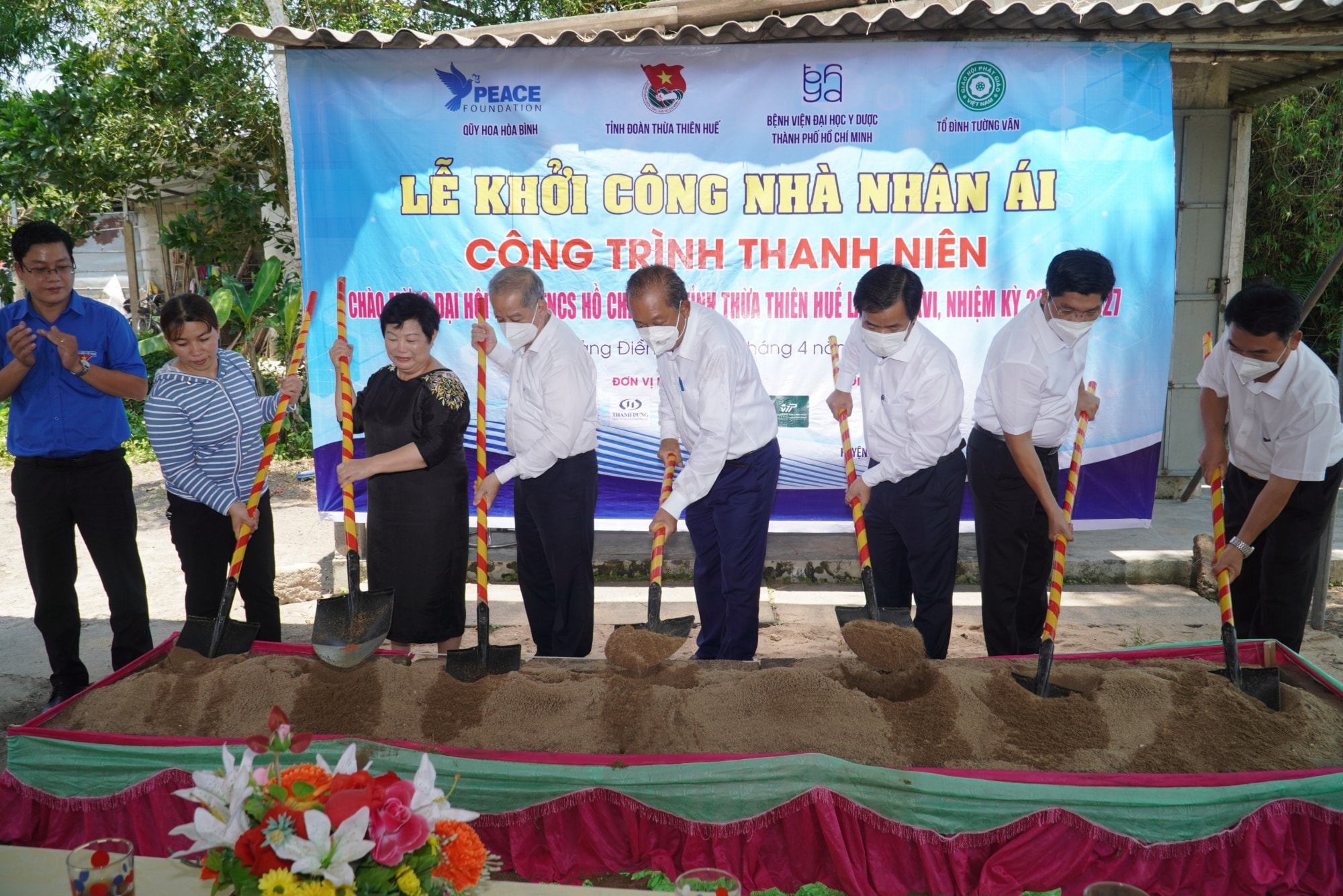 thua thien hue 1000 nguoi co hoan canh kho khan duoc kham chua benh mien phi hinh 2