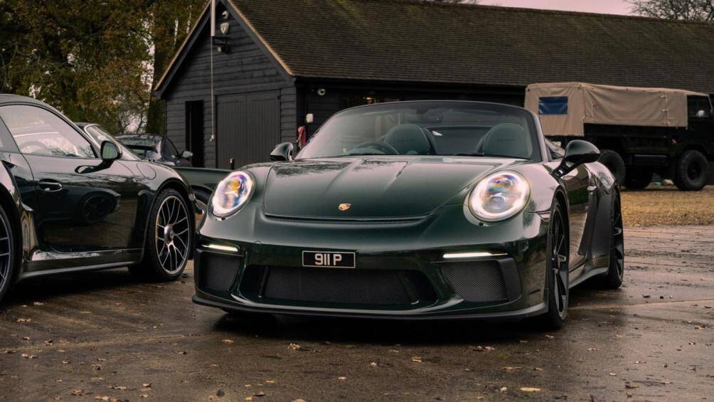 ngam sieu xe porsche 911 speedster mau xanh reu cuc doc hinh 1