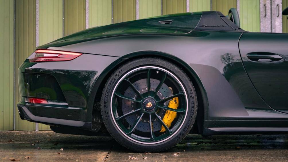 ngam sieu xe porsche 911 speedster mau xanh reu cuc doc hinh 7