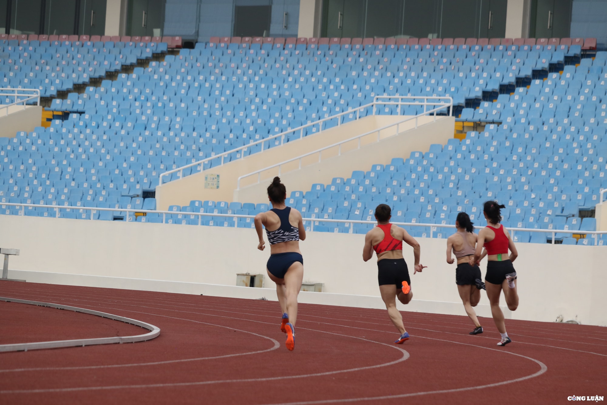 120 vdv tham du giai dien kinh tien sea games 31 hinh 9