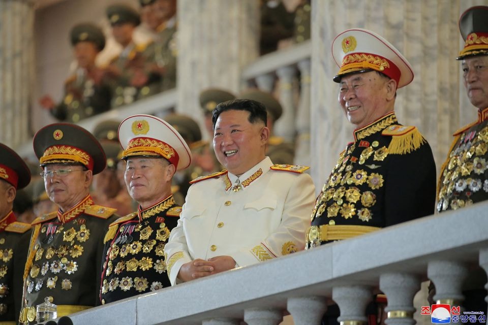 trieu tien dieu hanh ten lua xuyen luc dia hwasong 17 trong le duyet binh hinh 2
