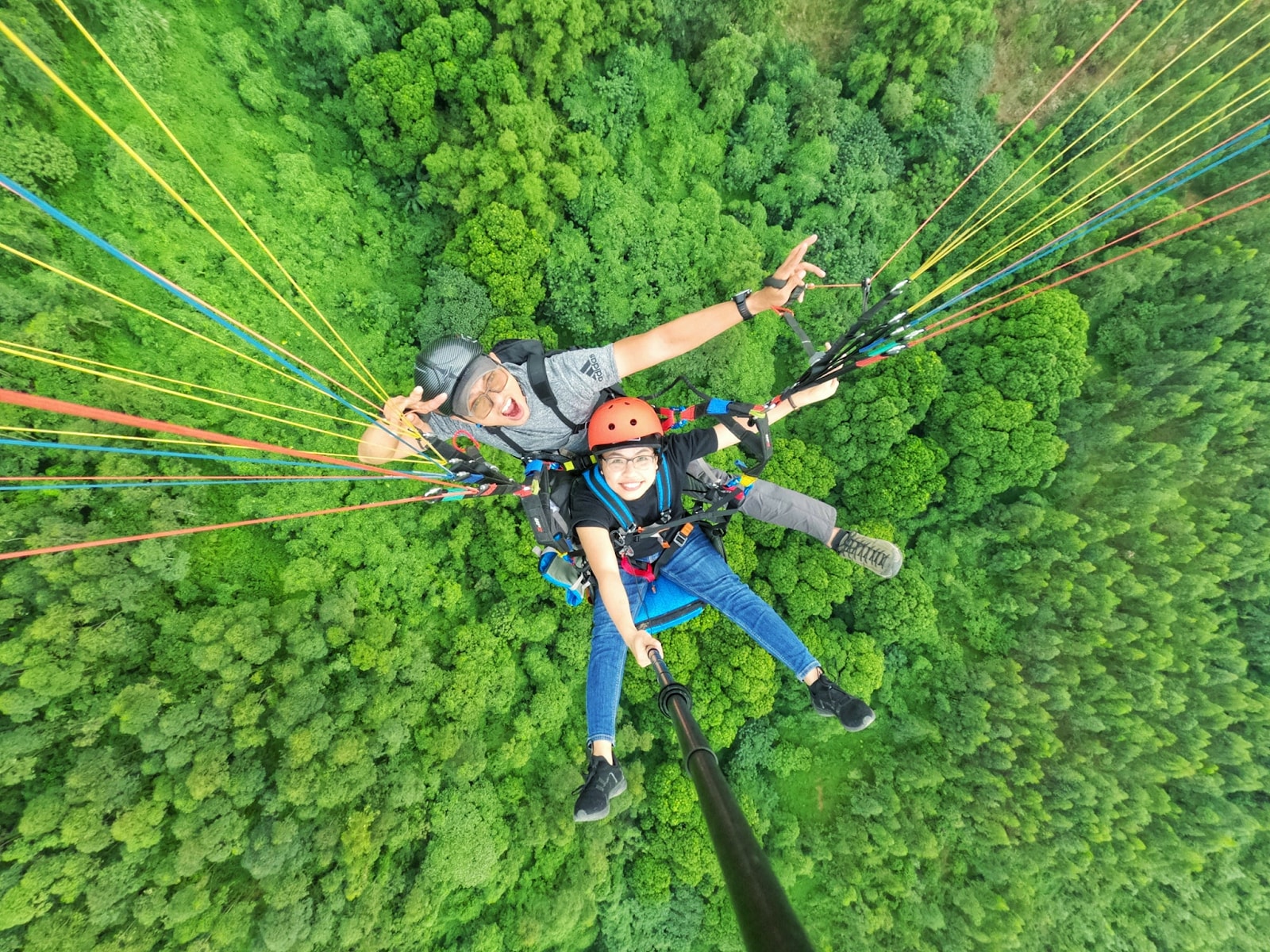 top diem du lich xin so khong so dong nguoi dip le 30 4 tai ha noi hinh 1