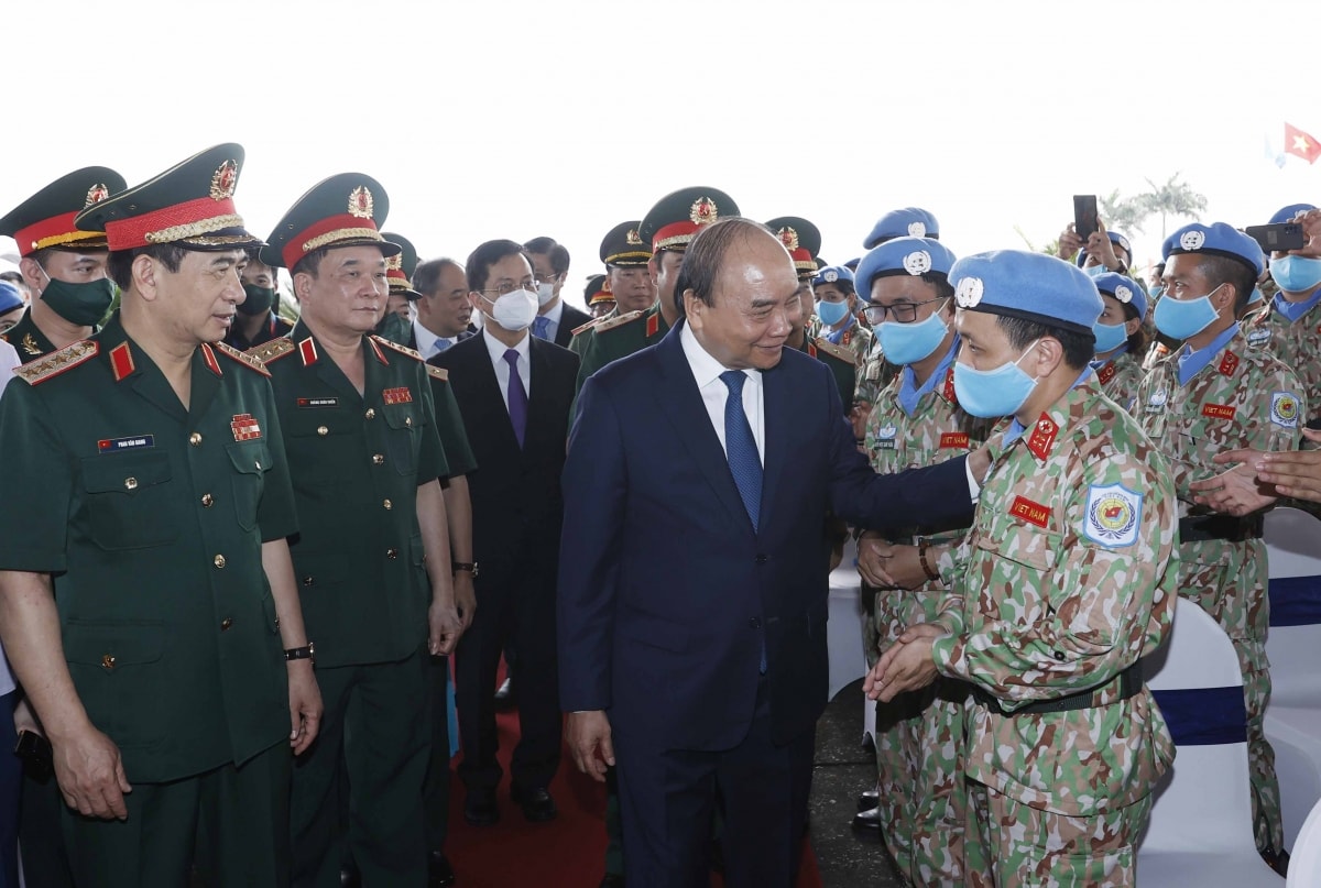cac chien si mu noi xanh da lam toa sang hinh anh dat nuoc con nguoi viet nam yeu hoa binh hinh 3