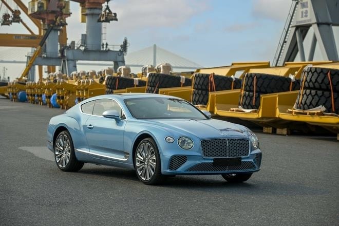 can canh bentley continental gt v8 mulliner dau tien tai viet nam hinh 1