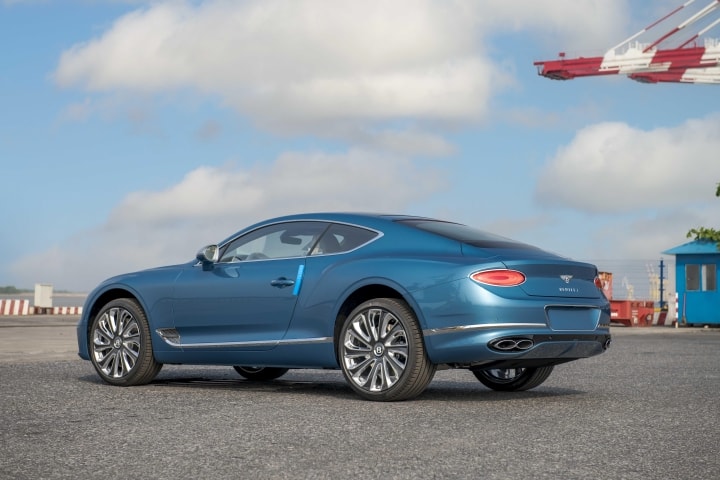can canh bentley continental gt v8 mulliner dau tien tai viet nam hinh 5
