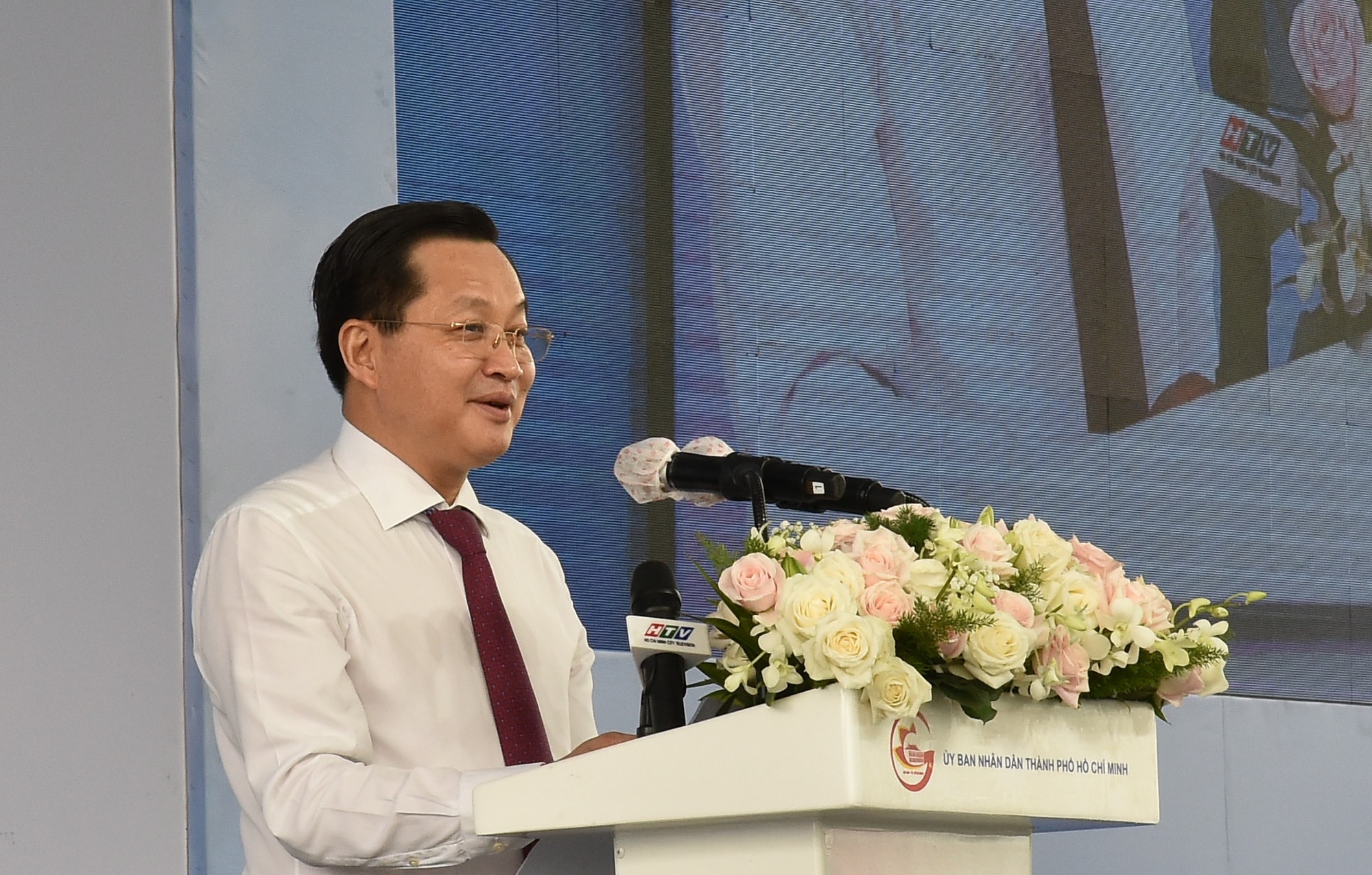 lam viec xuyen ngay dem le tet xuyen covid 19 hoan thanh cau thu thiem 2 hinh 3