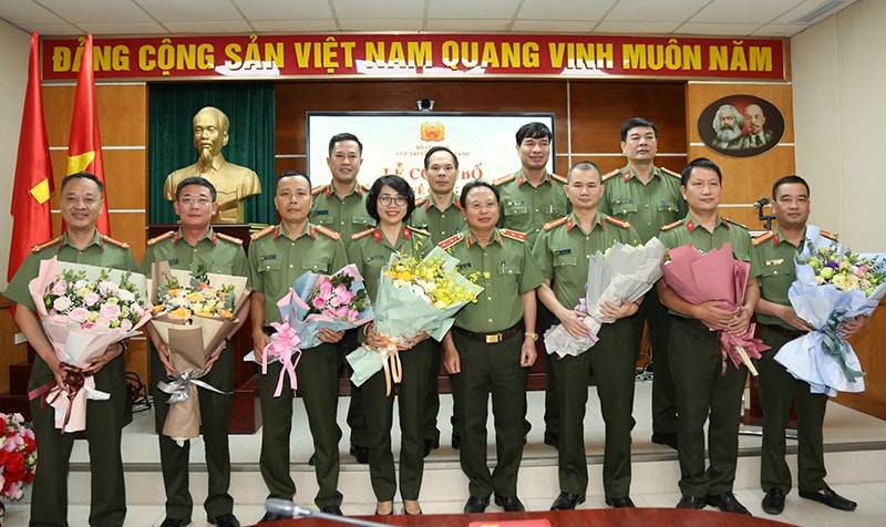 cuc truyen thong cong an nhan dan cong bo cac quyet dinh bo nhiem pho tong bien tap pho giam doc hinh 1
