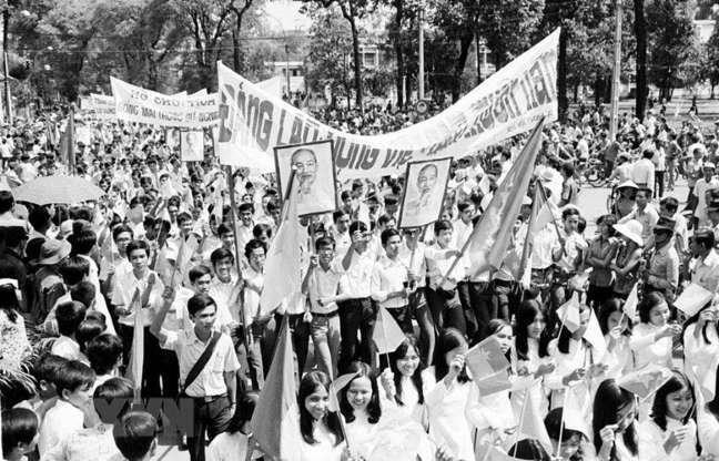 niem vui ngay hoa binh hinh 10