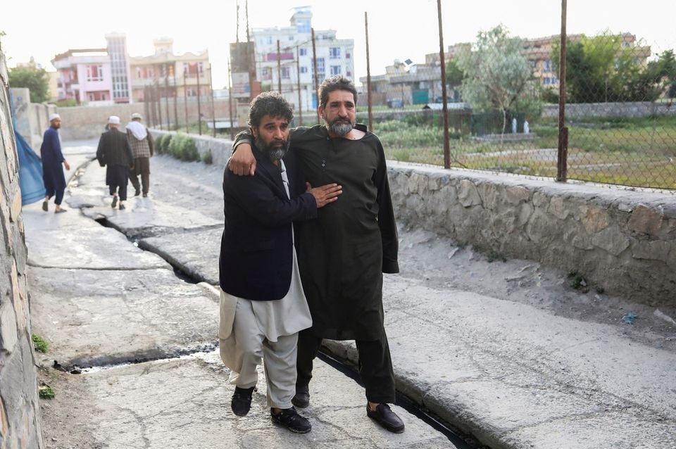 danh bom lieu chet hon 50 nguoi thiet mang tai afghanistan hinh 1