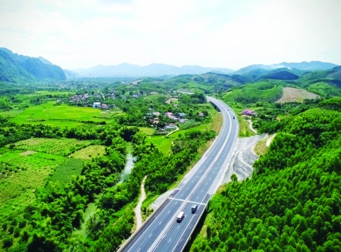 khoi thong diem nghen phat trien mang luoi duong bo cao toc hinh 2