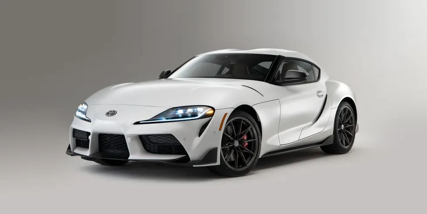 toyota gr supra 2023 duoc bo sung them phien ban so san hinh 1