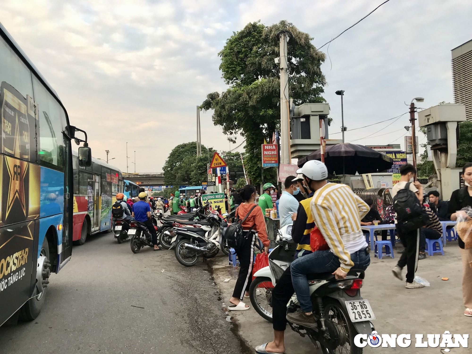 nguoi dan linh kinh do dac tro lai thu do du chua het nghi le 30 4 hinh 7