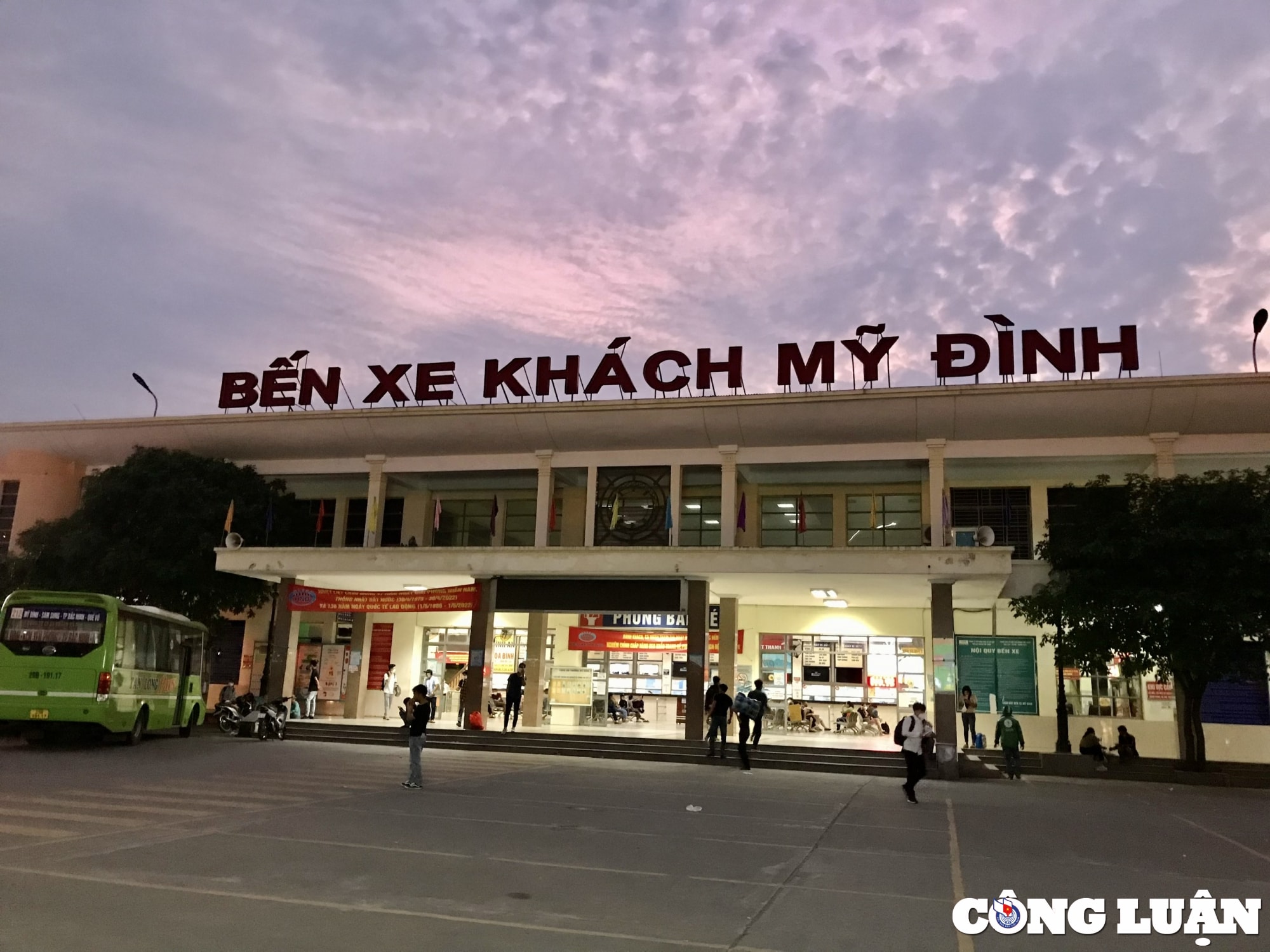 nguoi dan linh kinh do dac tro lai thu do du chua het nghi le 30 4 hinh 14