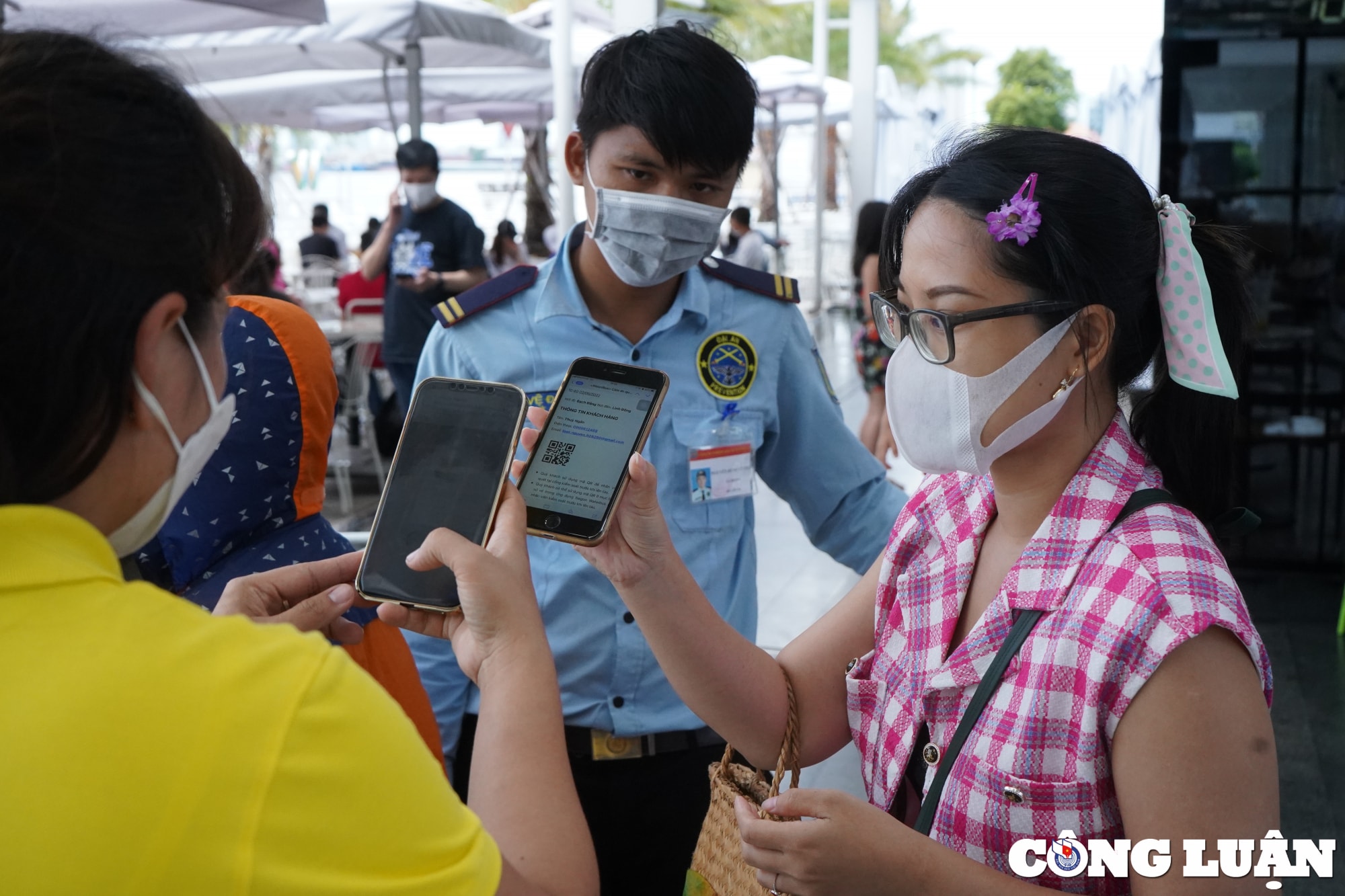 xe buyt song dao quanh tp hcm chay ve dip le 30 4 1 5 hinh 2
