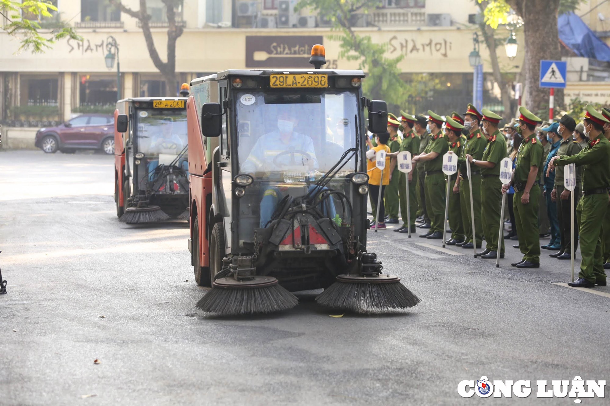 ha noi quan hoan kiem ra quan bao ve sea games 31 hinh 5