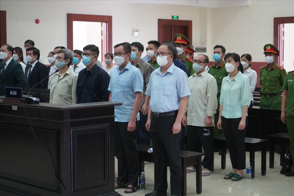 hoan phien toa phuc tham xet xu cuu pho bi thu tp hcm tat thanh cang hinh 1