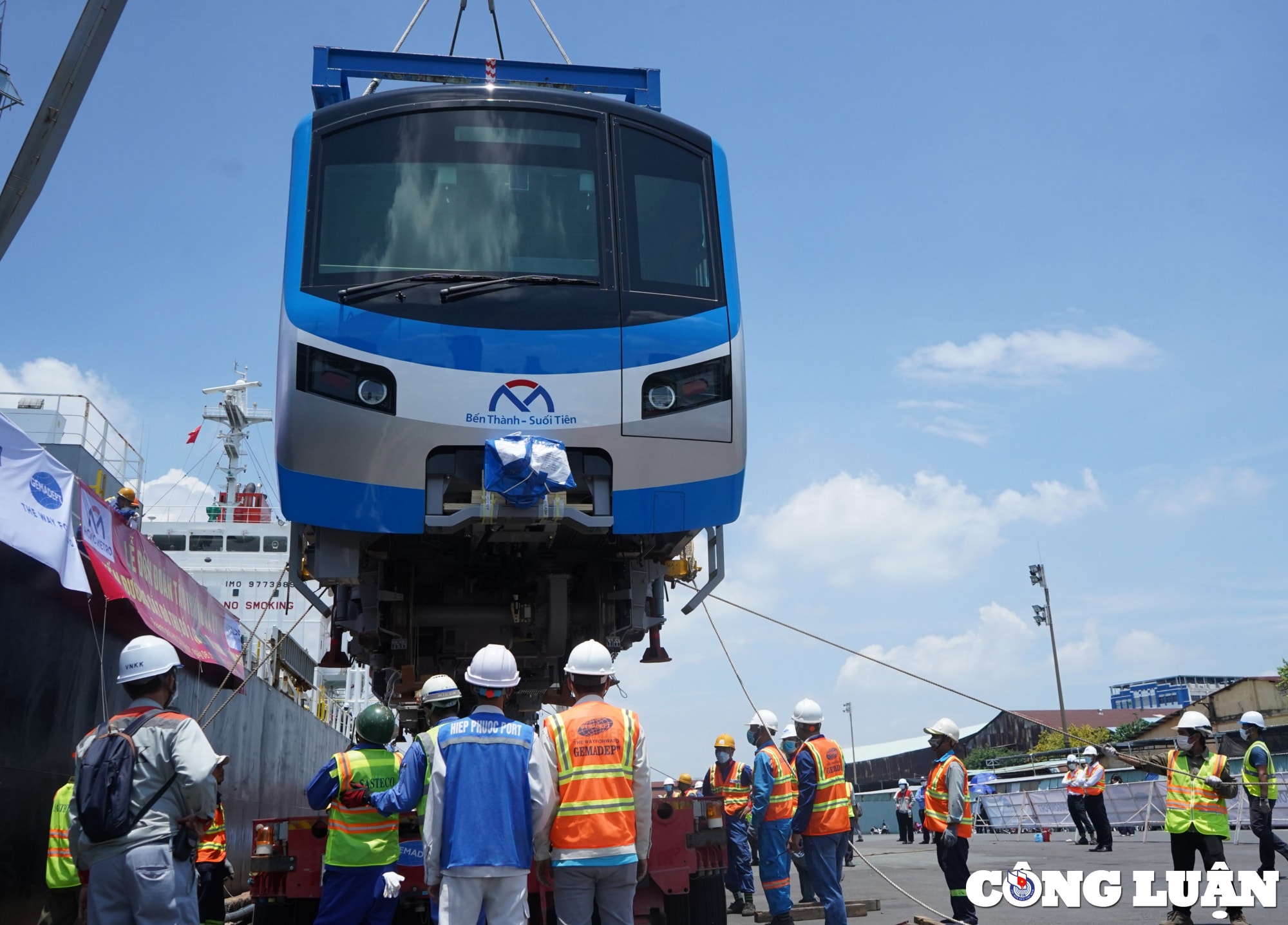 can canh 2 doan tau cuoi cung cua tuyen metro so 1 ve den tp hcm hinh 9