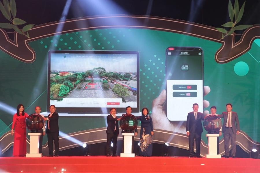 khai hoi le hoi giong den phu dong nam 2022 hinh 5