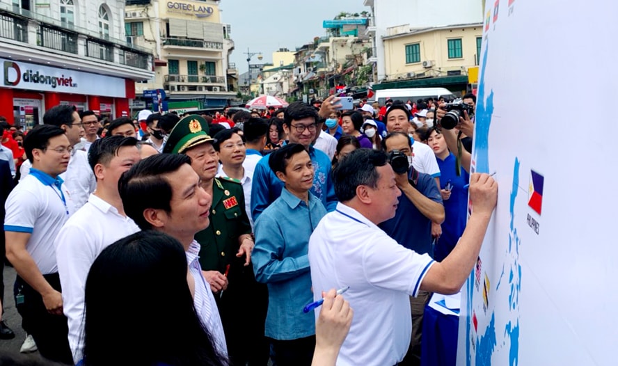 nhung hinh anh an tuong tai festival thanh nien dong nam a chao mung sea games 31 hinh 5