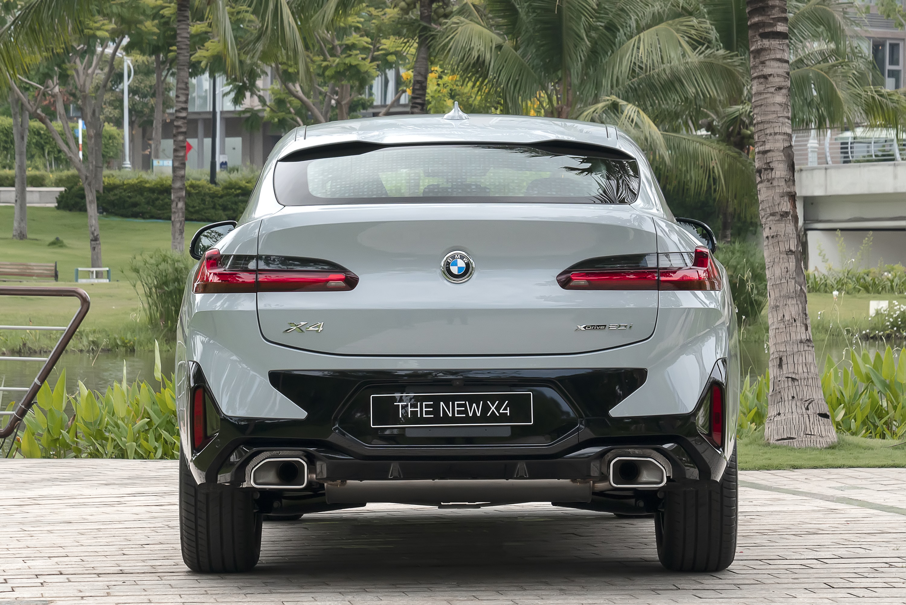 bmw x4 ban nang cap ra mat gia ban tang 200 trieu dong hinh 4