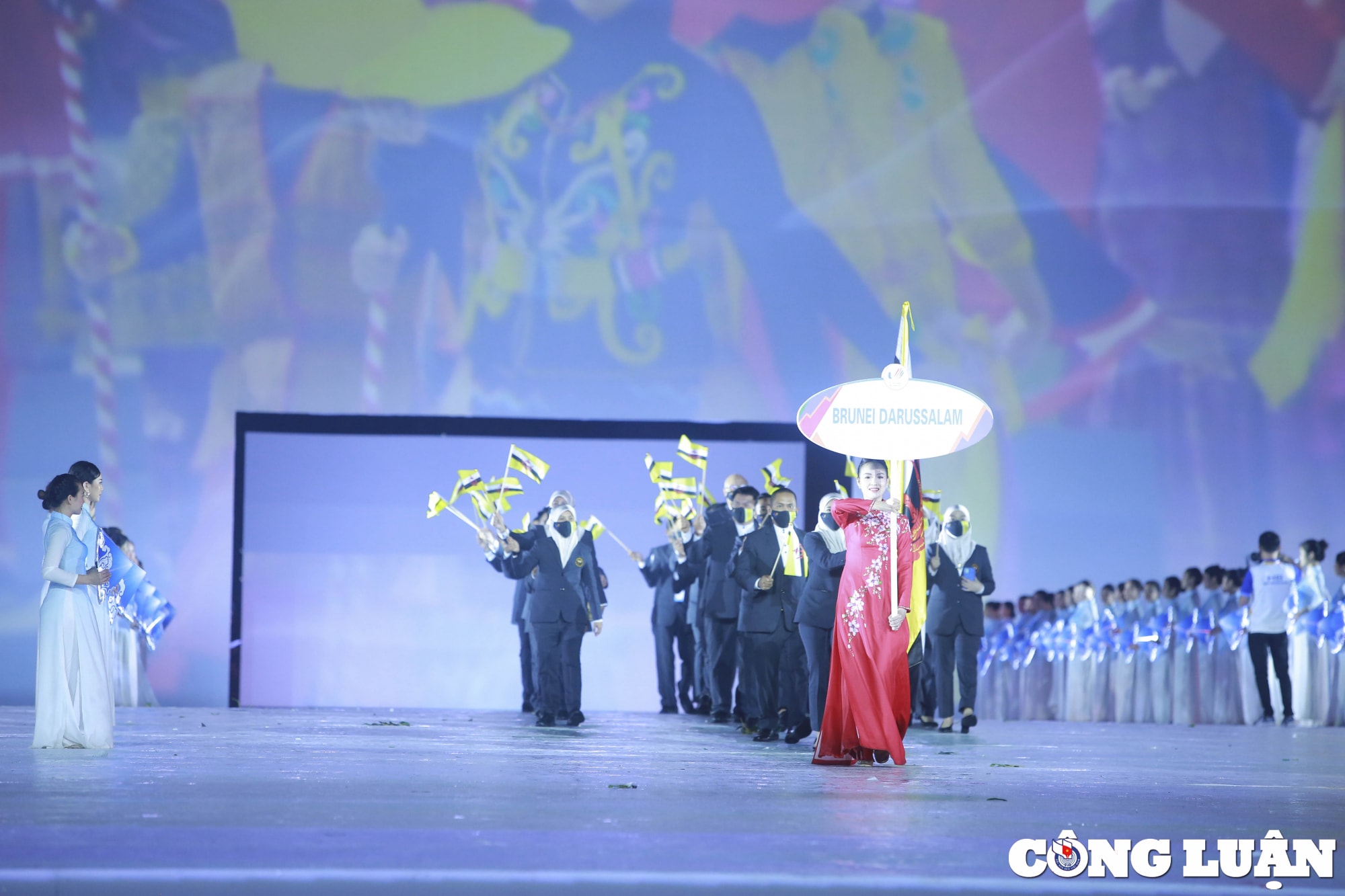 khai mac sea games 31 ruc ro sac mau va cung nhau toa sang hinh 17
