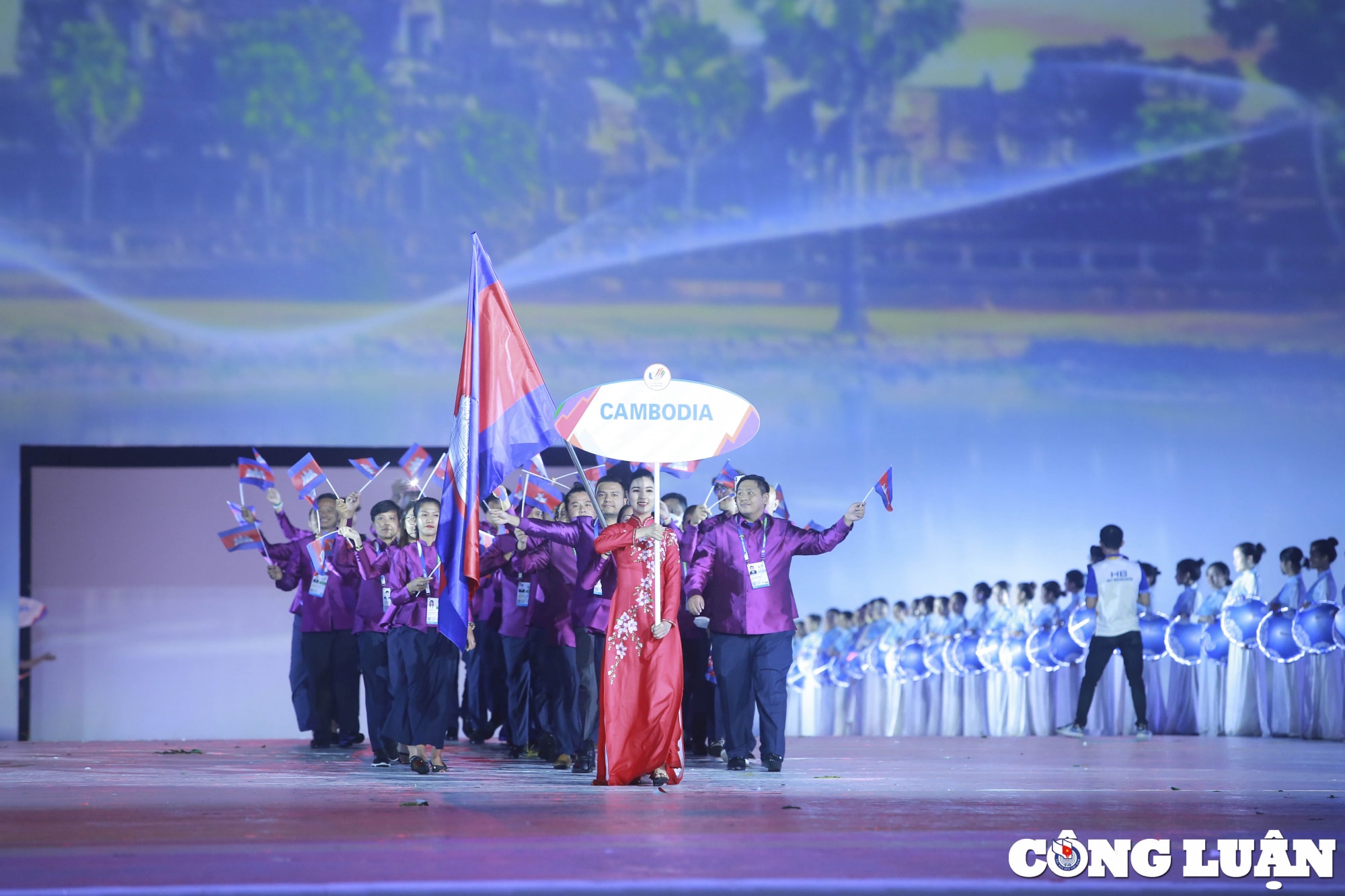 khai mac sea games 31 ruc ro sac mau va cung nhau toa sang hinh 16