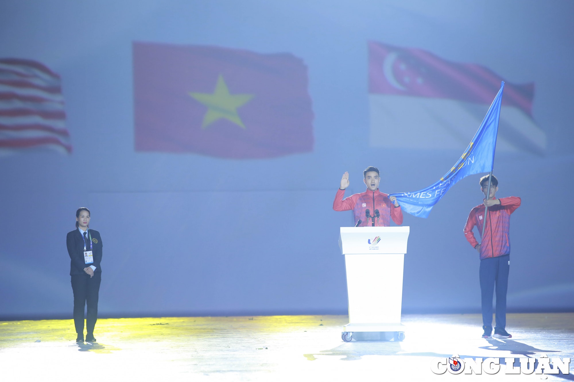 khai mac sea games 31 ruc ro sac mau va cung nhau toa sang hinh 20