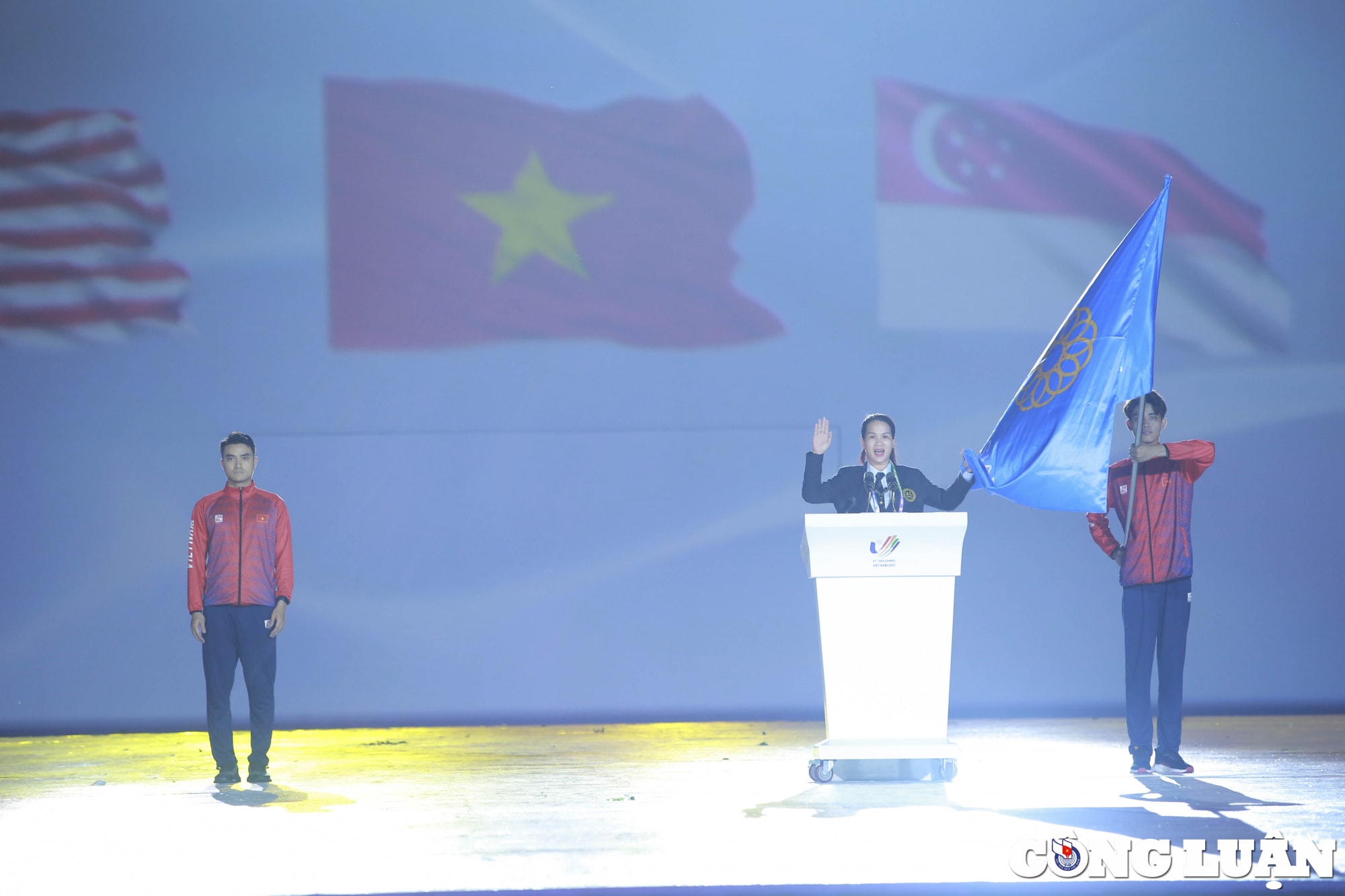 khai mac sea games 31 ruc ro sac mau va cung nhau toa sang hinh 21