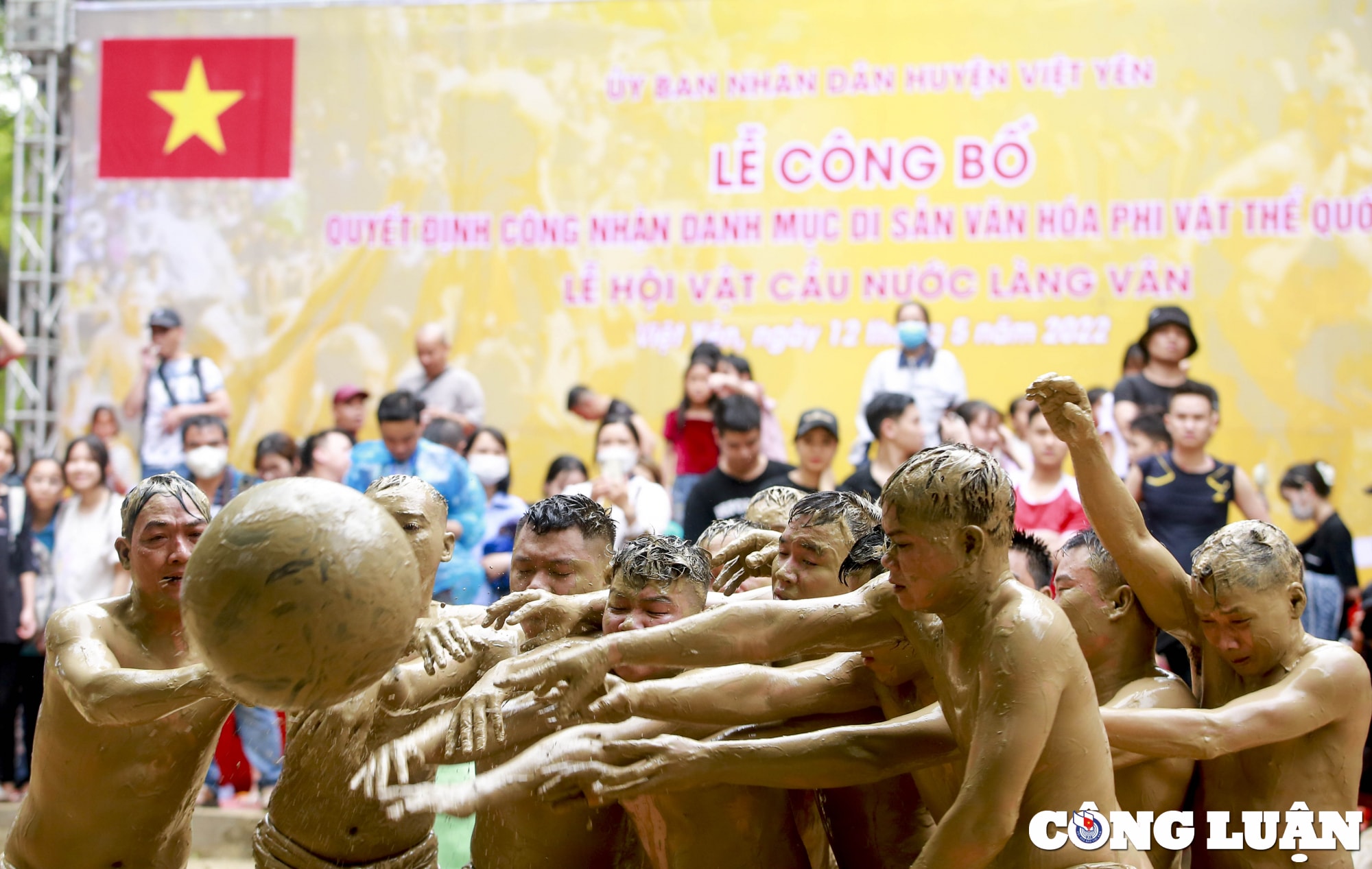 doc dao le hoi vat cau nuoc lang van o bac giang di san van hoa phi vat the quoc gia hinh 7