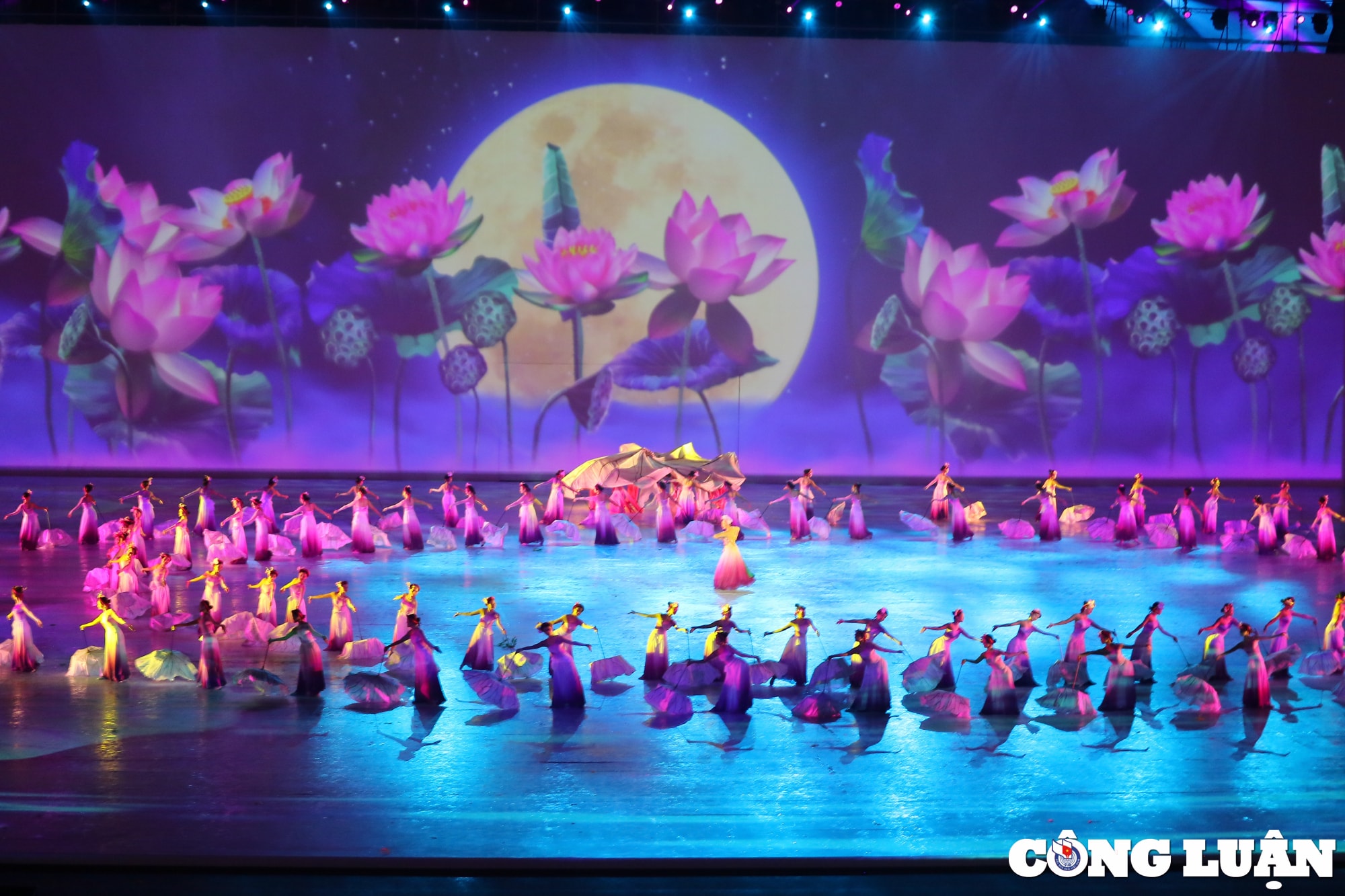 le khai mac sea games 31 chuong trinh nghe thuat dac sac cua am thanh va anh sang hinh 7