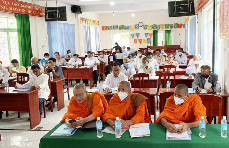tinh kien giang phat huy vai tro nguoi co uy tin trong cong dong hinh 2