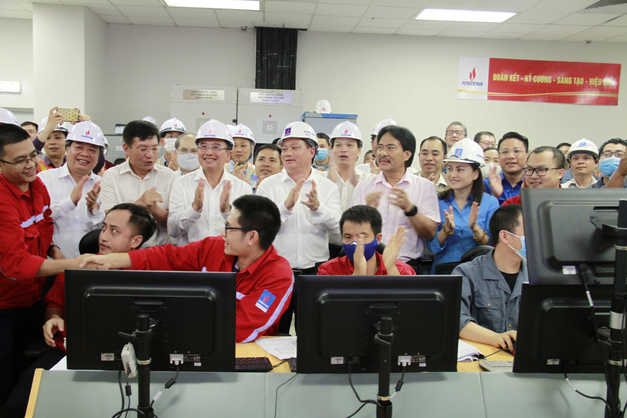 nmnd thai binh 2 chinh thuc phat dien len luoi dien quoc gia hinh 1