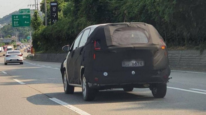 hyundai stargazer lo anh chay thu du kien ra mat cuoi nam nay hinh 1