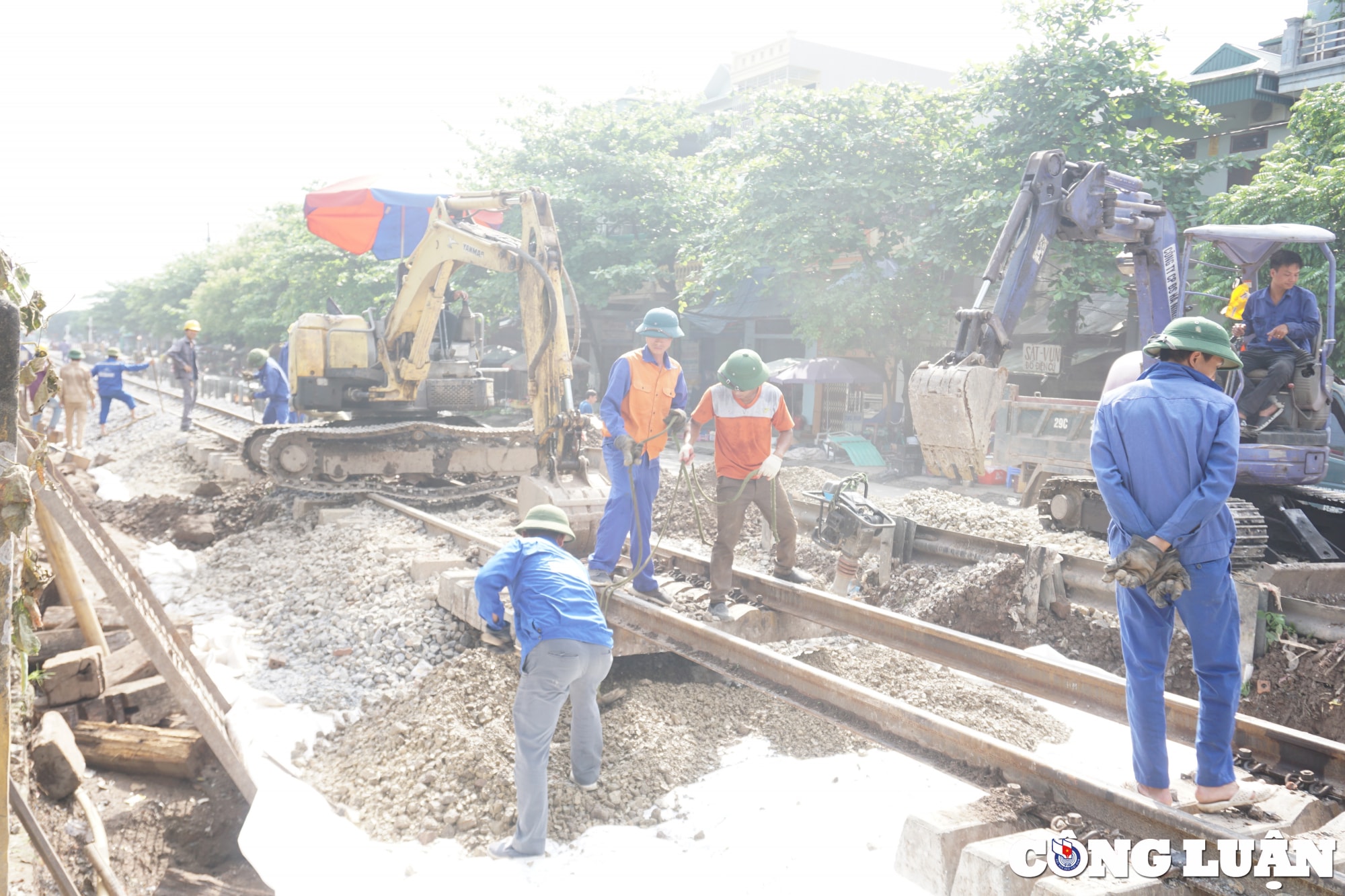 gan 1200 ty dong nang cap duong sat doan vinh nha trang hinh 1