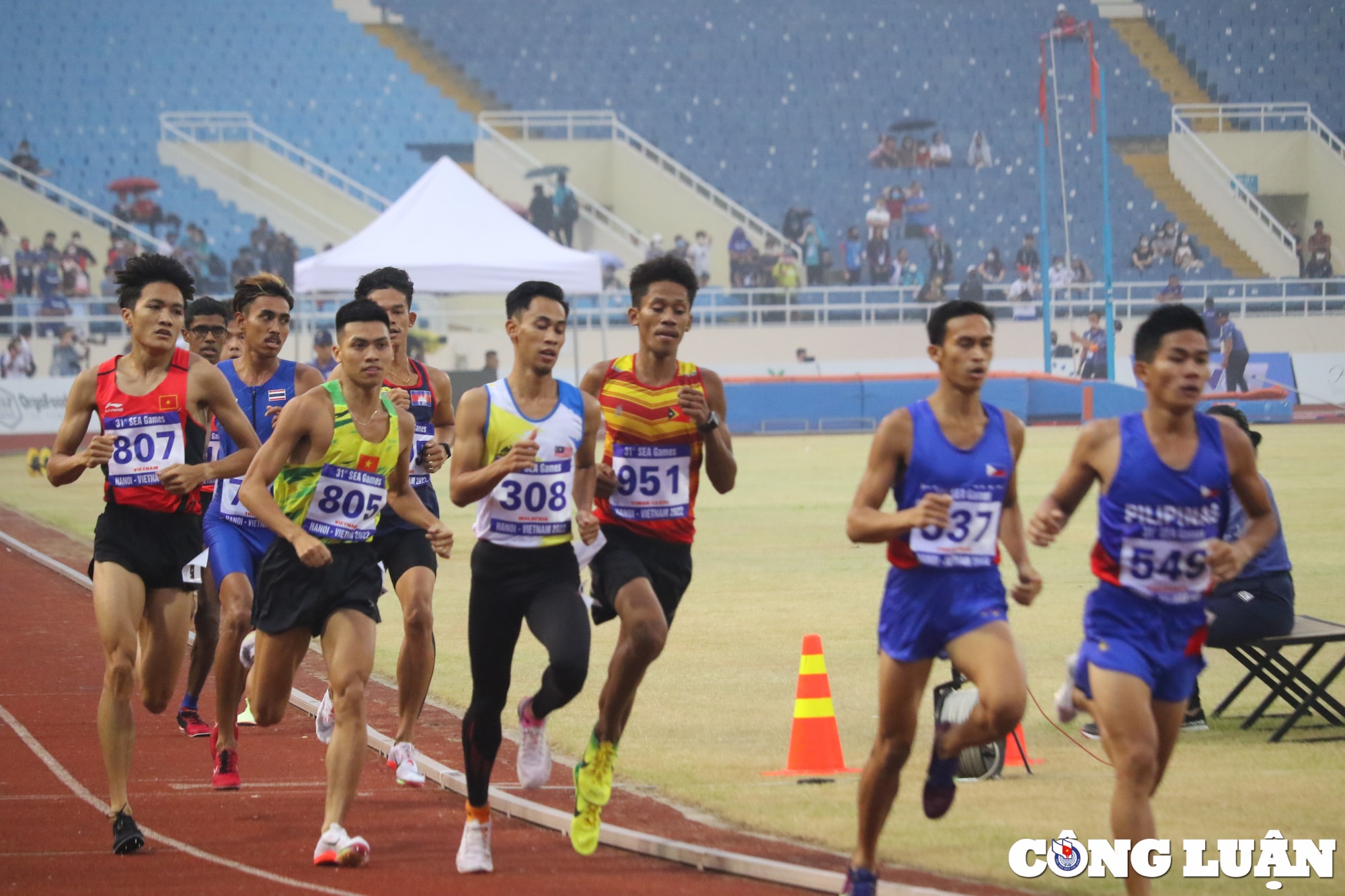 luong duc phuoc but toc ngoan muc gianh hcv dien kinh cu ly 1500 m hinh 3