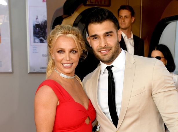 britney spears dau buon vi mat con hinh 1