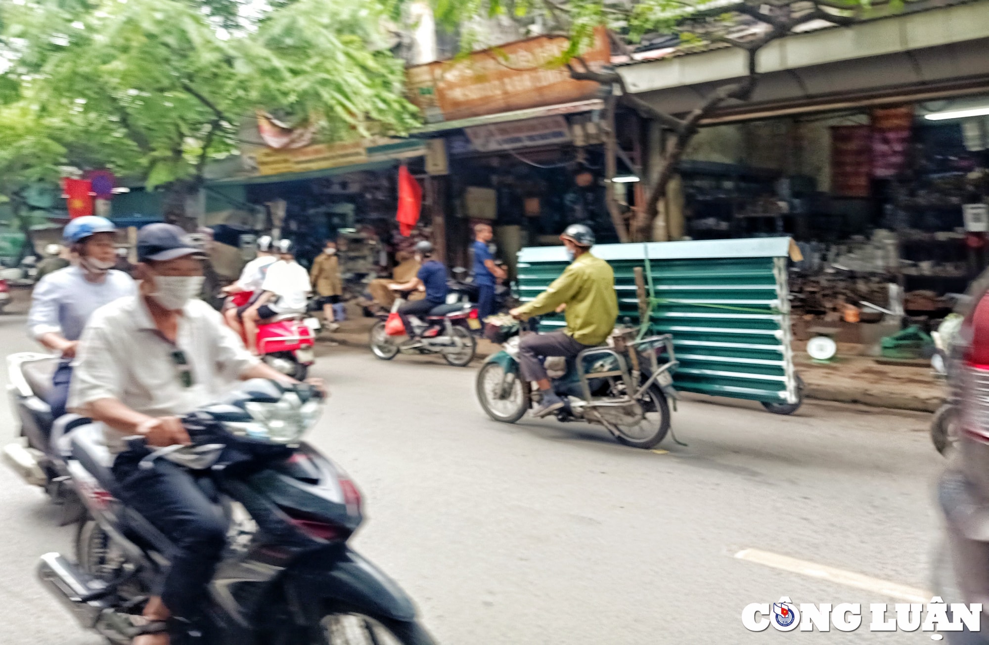 sau chi dao cua chu tich ha noi xe tu che nguy hiem van tung hoanh tren duong pho hinh 5