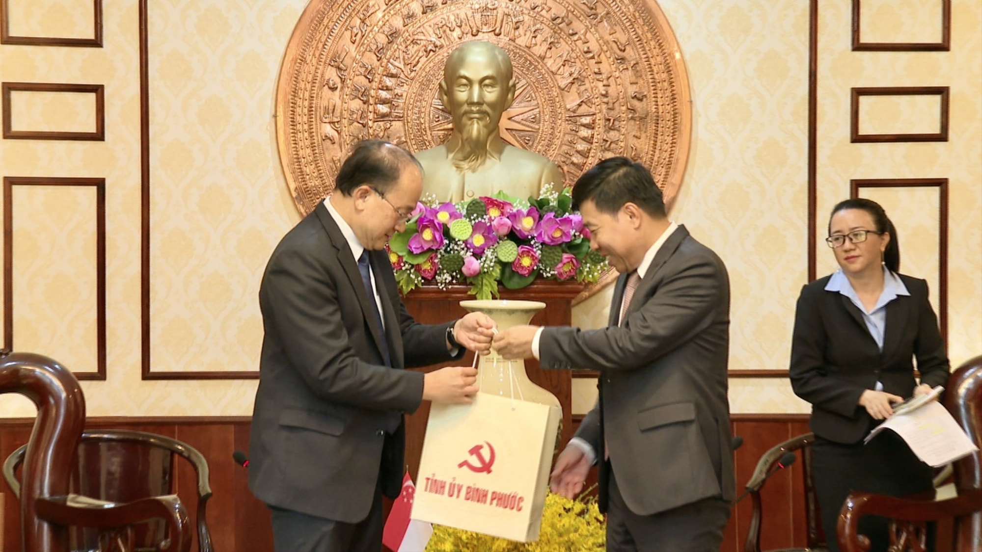 phu thuy ban le chau a se no luc giup tinh binh phuoc thu hut fdi tu singapore hinh 4