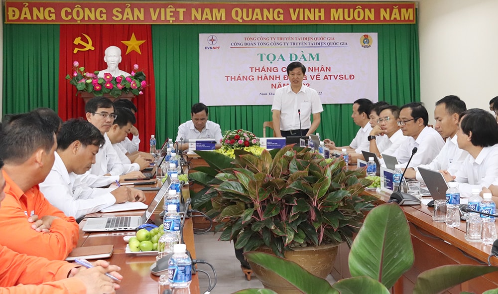 evnnpt toa dam voi nguoi lao dong nhan dip thang cong nhan va thang hanh dong an toan ve sinh lao dong hinh 1